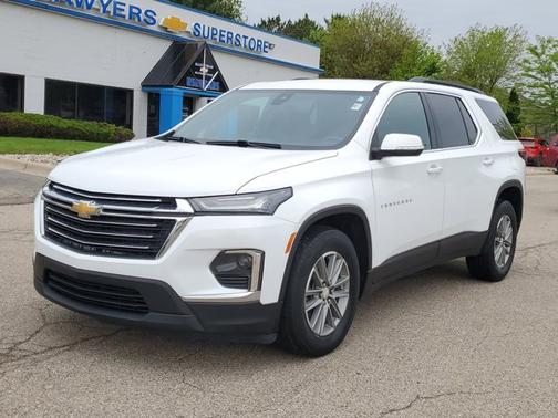 2022 Chevrolet Traverse LT Cloth
