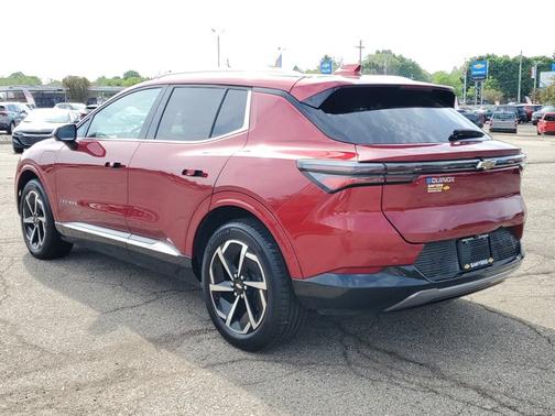 Radiant Red Tintcoat 2025 Chevrolet Equinox EV LT