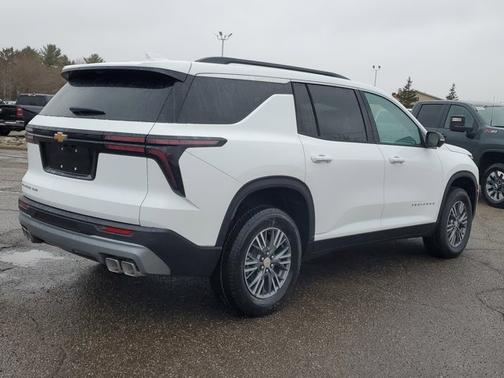 2026 Chevrolet Traverse AWD LT