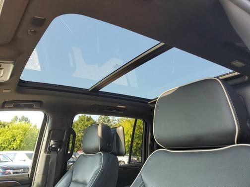 2021 Chevrolet Suburban Premier