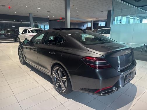 2024 Genesis G70 2.5T