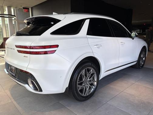 2023 Genesis GV70 2.5T