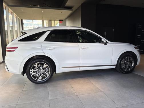 2023 Genesis GV70 2.5T