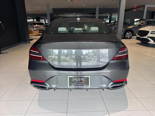 2025 Genesis G70 2.5T