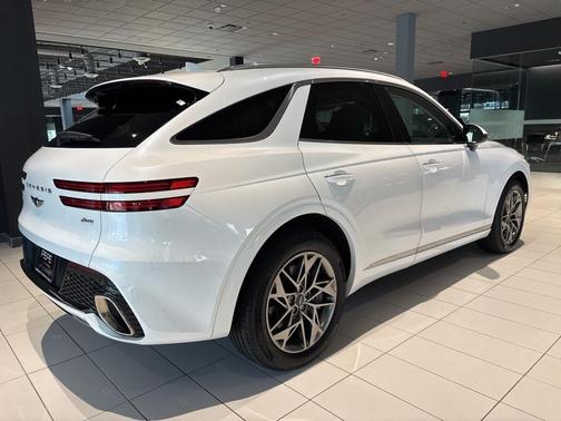 2023 Genesis GV70 2.5T