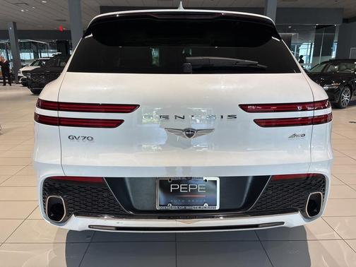 2023 Genesis GV70 2.5T