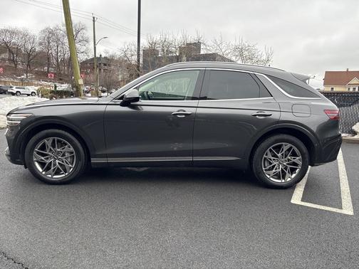 2024 Genesis GV70 2.5T