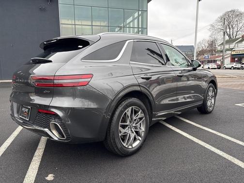 2024 Genesis GV70 2.5T