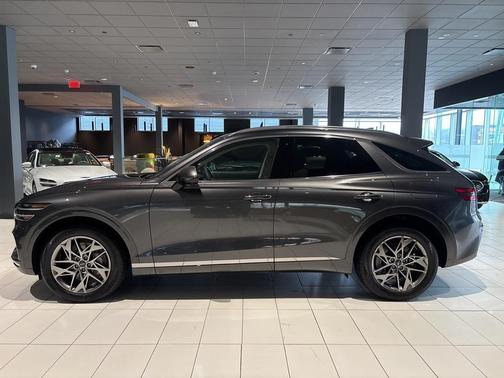 2024 Genesis GV70 2.5T