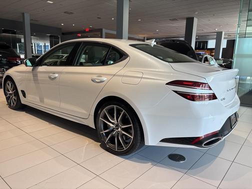 2026 Genesis G70 2.5T Prestige