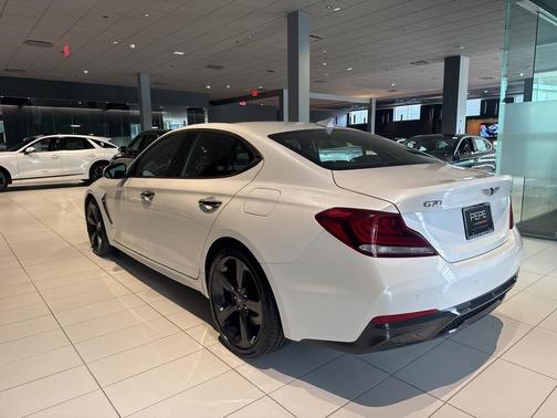 2020 Genesis G70 2.0T