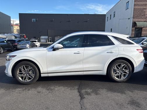 2023 Genesis GV70 2.5T