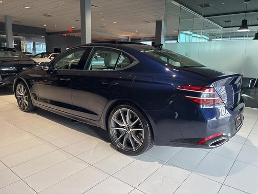 2026 Genesis G70 2.5T Prestige