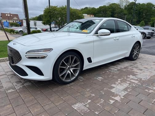 2022 Genesis G70 2.0T