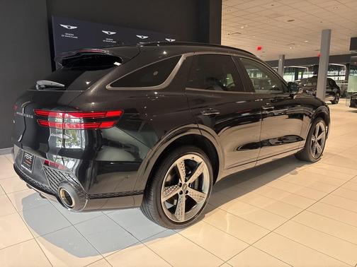 2023 Genesis GV70 2.5T