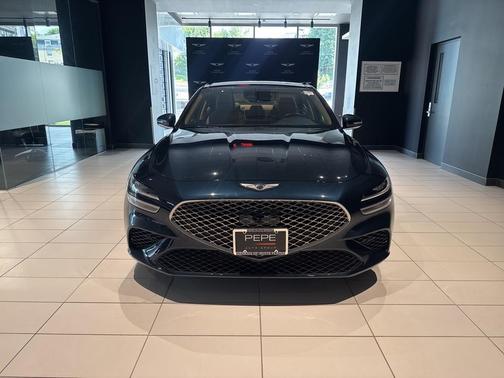 2022 Genesis G70 2.0T
