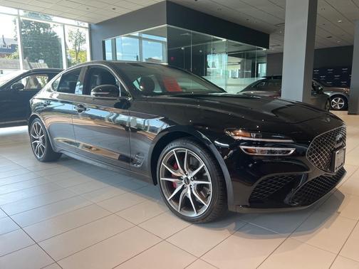 2025 Genesis G70 2.5T