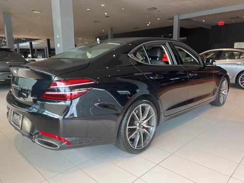 2025 Genesis G70 2.5T