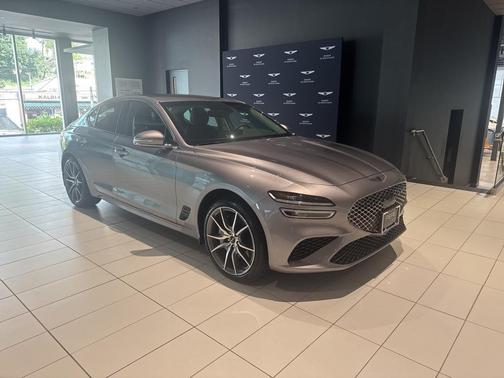 2025 Genesis G70 2.5T
