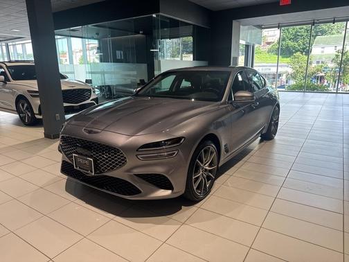 2025 Genesis G70 2.5T
