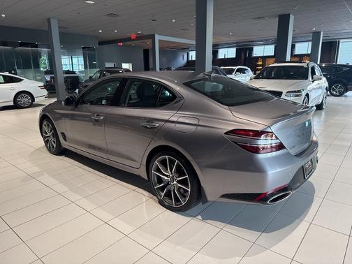2025 Genesis G70 2.5T