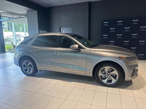 2026 Genesis GV70 2.5T
