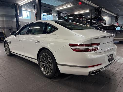 2023 Genesis G80 2.5T