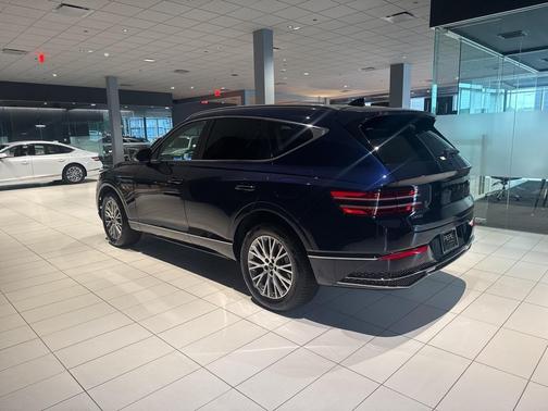 2025 Genesis GV80 2.5T