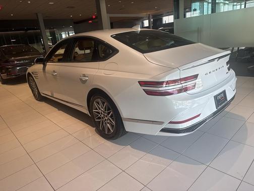 2025 Genesis G80 2.5T