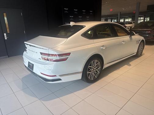 2025 Genesis G80 2.5T