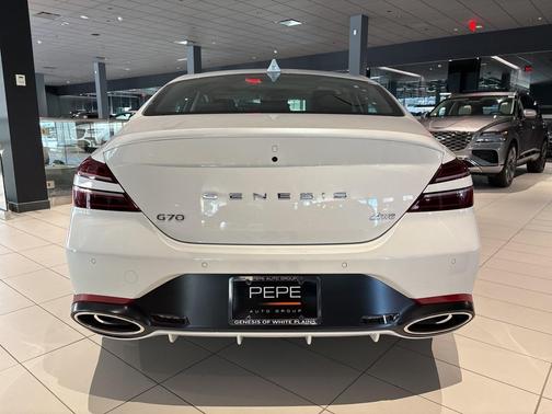 2026 Genesis G70 2.5T Prestige