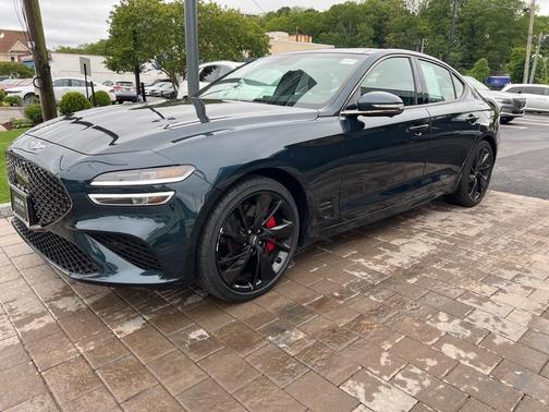 2023 Genesis G70 3.3T