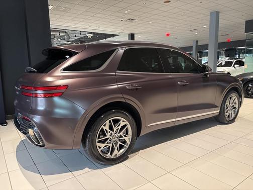 2023 Genesis GV70 2.5T