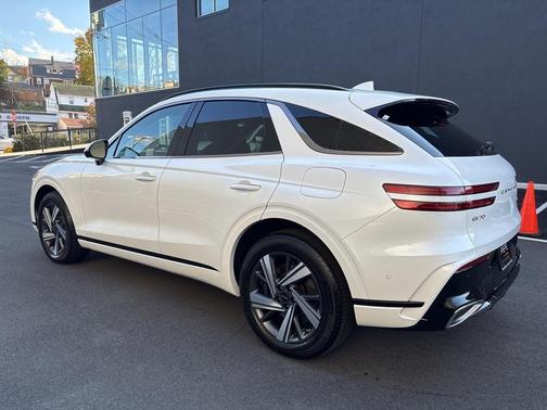 2026 Genesis GV70 3.5T Sport Advanced