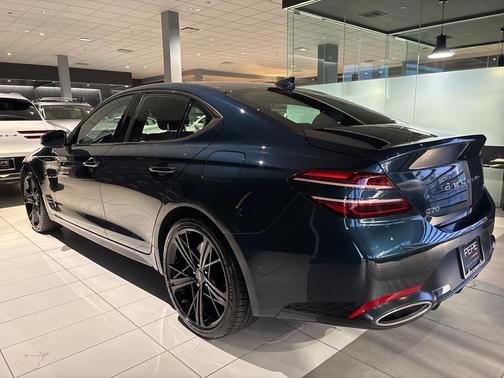 2024 Genesis G70 2.5T