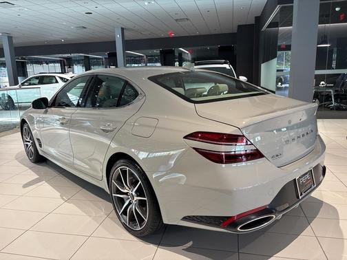 2026 Genesis G70 2.5T Standard