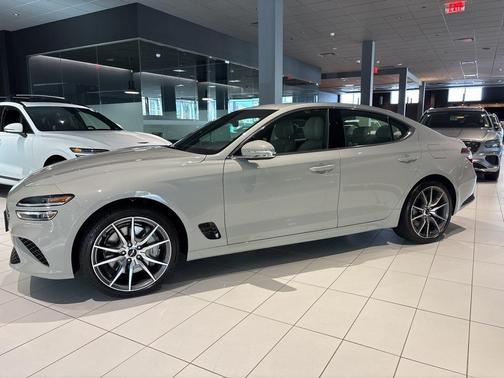 2026 Genesis G70 2.5T Standard