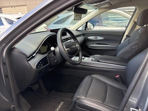 2023 Genesis GV70 2.5T