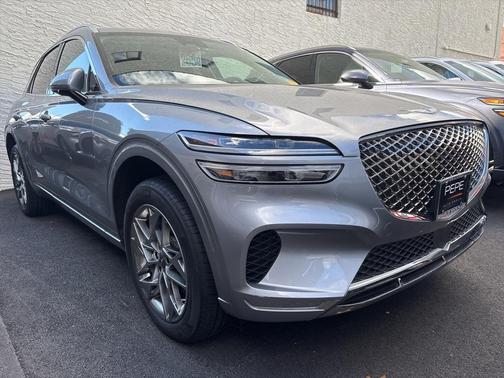2023 Genesis GV70 2.5T