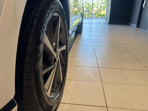2025 Genesis GV80 2.5T Advanced