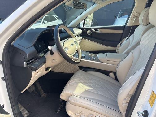 Uyuni White 2024 Genesis GV80 3.5T
