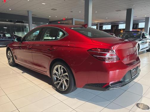 2022 Genesis G70 2.0T