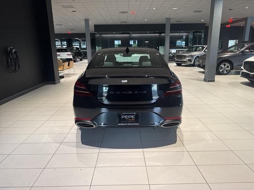 2025 Genesis G70 2.5T