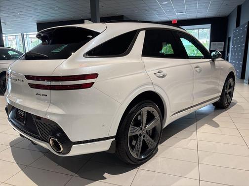 Uyuni White 2023 Genesis GV70 3.5T Sport