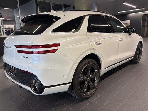 Uyuni White 2023 Genesis GV70 3.5T Sport