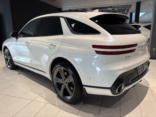 Uyuni White 2023 Genesis GV70 3.5T Sport