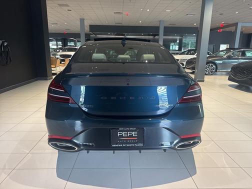 2023 Genesis G70 3.3T