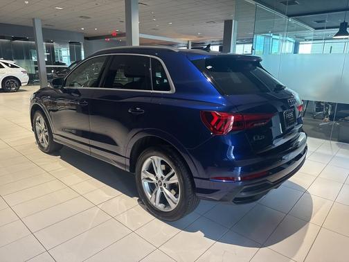 2023 Audi Q3 45 S line Premium