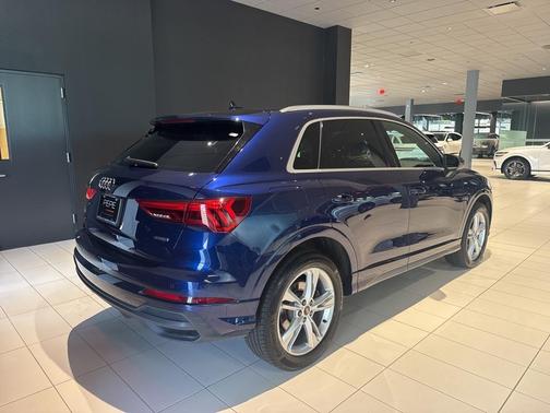 2023 Audi Q3 45 S line Premium