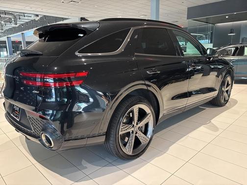 2025 Genesis GV70 2.5T